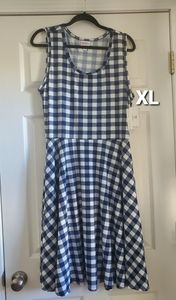 XL LuLaRoe Nikki with Pockets Brand new with tags
